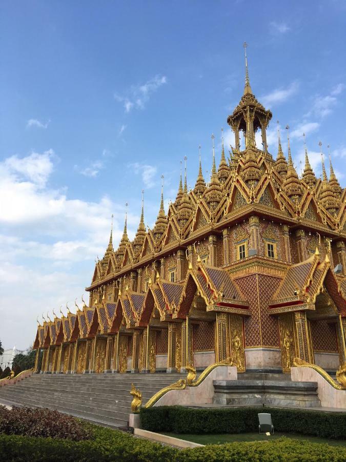 Sunray Guesthouse สุนันท์บ้านพักริมคลอง يوثاي ثاني المظهر الخارجي الصورة