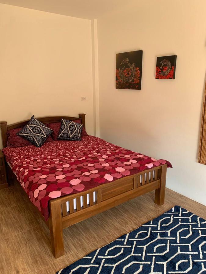 Sunray Guesthouse สุนันท์บ้านพักริมคลอง يوثاي ثاني المظهر الخارجي الصورة